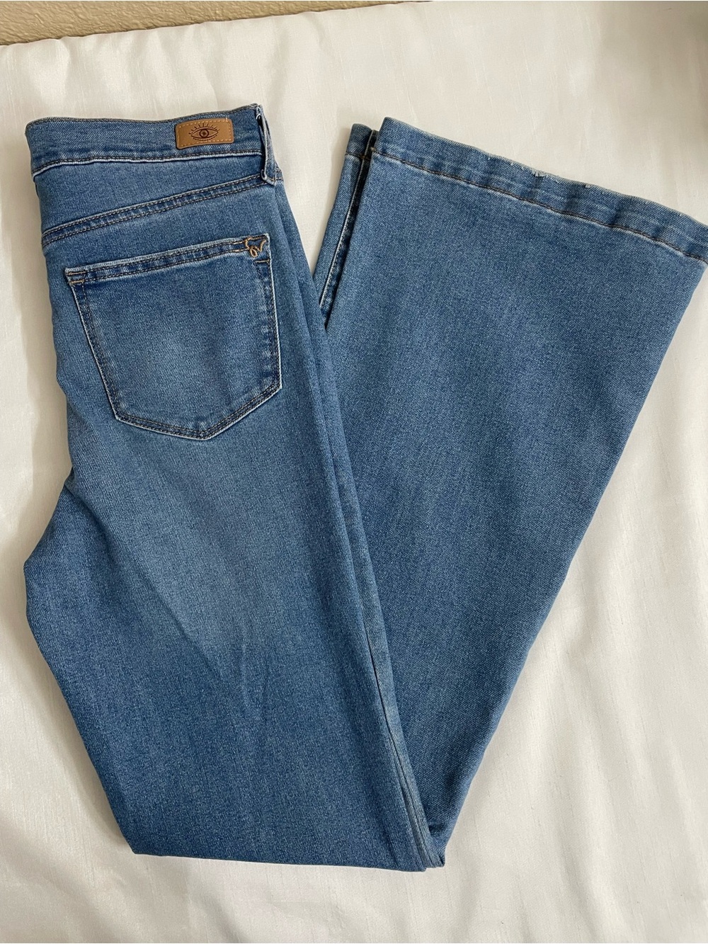 Sofía by Sofia Vergara Women’s Mid-Blue High-Rise Melisa Flare Jeans Size 4 - Picture 5 of 13
